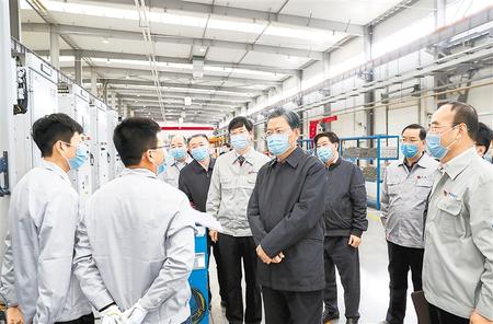 趙樂際在甘肅調(diào)研時強(qiáng)調(diào) 緊緊圍繞統(tǒng)籌疫情防控和經(jīng)濟(jì)社會發(fā)展決策部署跟進(jìn)監(jiān)督保障落實