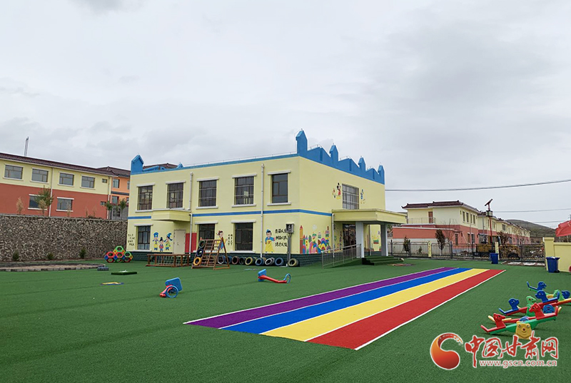 【甘肅省決戰(zhàn)決勝脫貧攻堅(jiān)】白銀神木頭移民新村：搬出窮窩窩 過上新生活（圖）