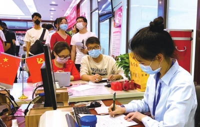 “幸有所愛(ài)，不畏山?！?“5·20”當(dāng)天蘭州城關(guān)區(qū)有521對(duì)新人領(lǐng)證