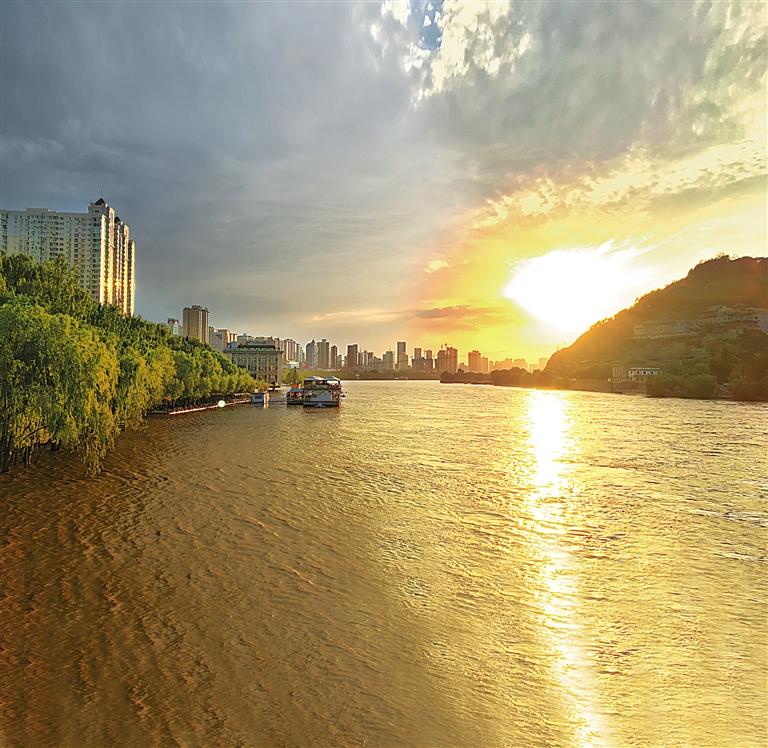 黃河今年第2號洪水出現(xiàn)  黃河蘭州段啟動(dòng)Ⅳ級應(yīng)急響應(yīng) 昨晚11時(shí)水流量已達(dá)3100m3/s 呈繼續(xù)上漲趨勢