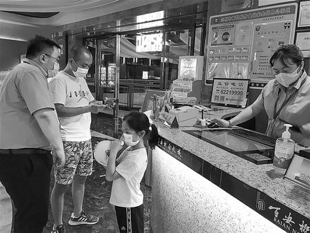 “好久不見，歡迎回來！”——探訪重啟后的蘭州電影院