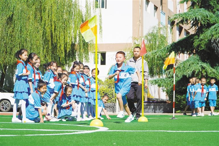 我們開學(xué)了！