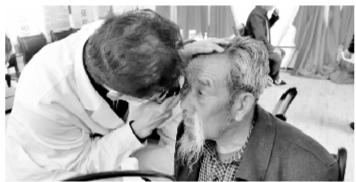 致敬時(shí)代楷?！瓣P(guān)愛(ài)八步沙林場(chǎng)大漠治沙人眼健康公益行動(dòng)”啟動(dòng)