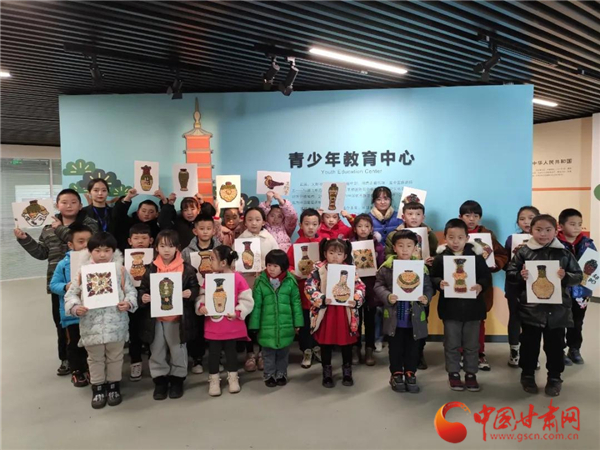博物館里過臘八 武威這些孩子用五谷拼文物！