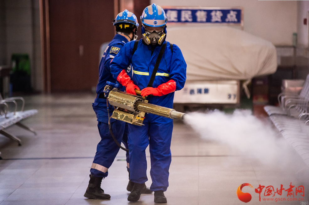 【新春走基層】護(hù)航回家路，蘭州車(chē)站這波操作很硬核！