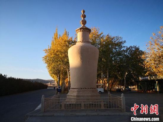 圖為2020年11月，沐浴在晨光中的莫高窟道士塔。(資料圖) 馮志軍 攝
