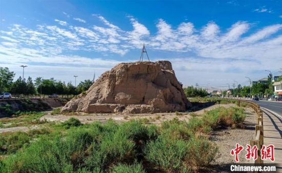 圖為沙州郡城遺址公園古遺址?！⊥醣筱y 攝