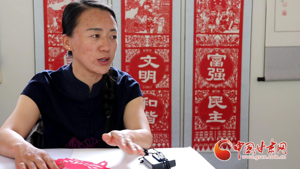 【蘭大新聞學(xué)子重走西北角】非遺剪紙筑夢(mèng)新時(shí)代