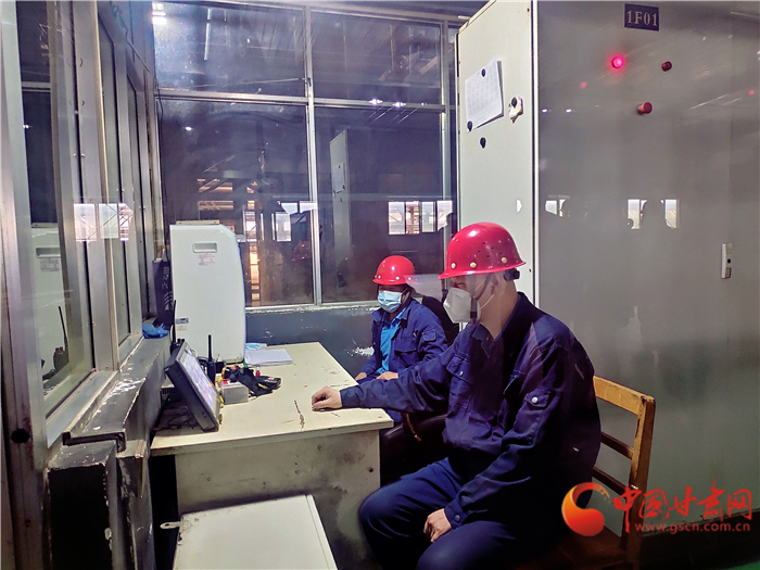 空置房如何辦理停暖？過熱費如何收?。?>
        </a><em>空置房如何辦理停暖？過熱費如何收取？</em></li>

                </ul>
            </div>
            <!-- public platform -->
            <div   id=