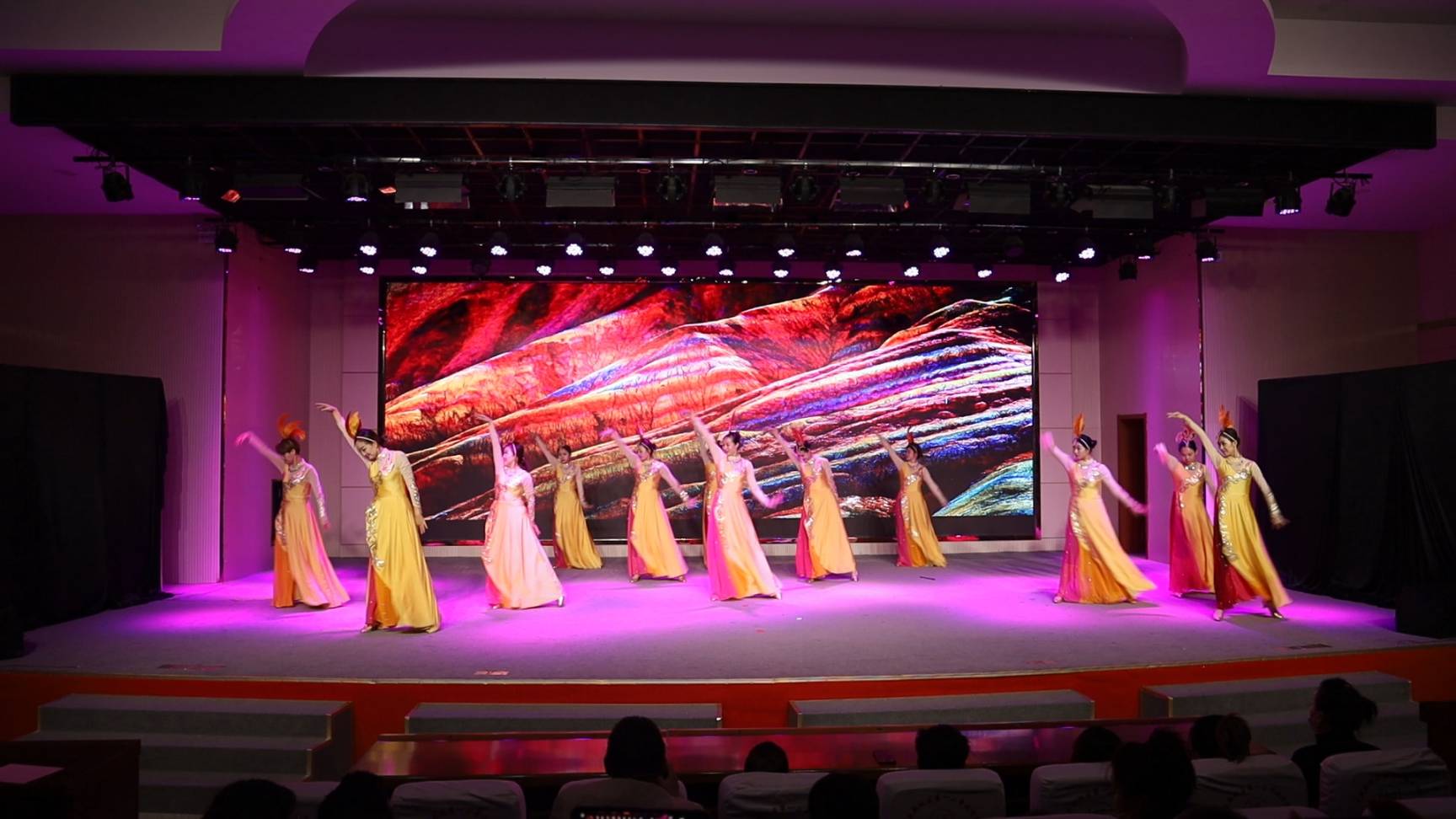 張掖市非遺舞臺劇《寶卷印象》在武威、金昌等市州上演