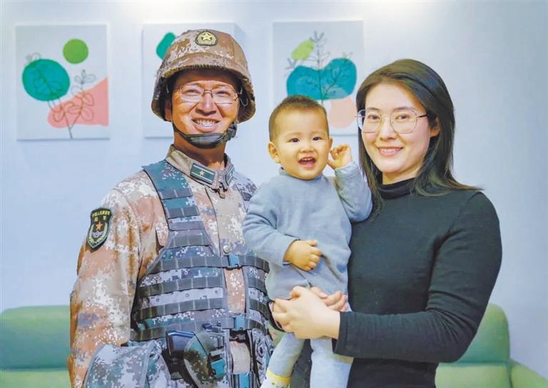 蘭州市退役軍人事務(wù)局舉行清明代祭掃儀式 陳紅軍烈士父親給兒子寫來寄語 “你是祖國的好兒女，也是我們的驕傲”