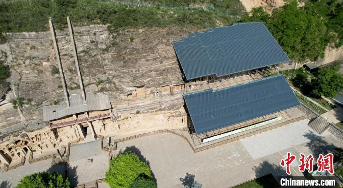 圖為航拍視角下的北石窟寺?！“瑧c龍 攝