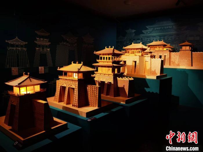 2022年11月，正在敦煌研究院展出的“千年營造——敦煌壁畫中的建筑之美”特展?！《∷?攝