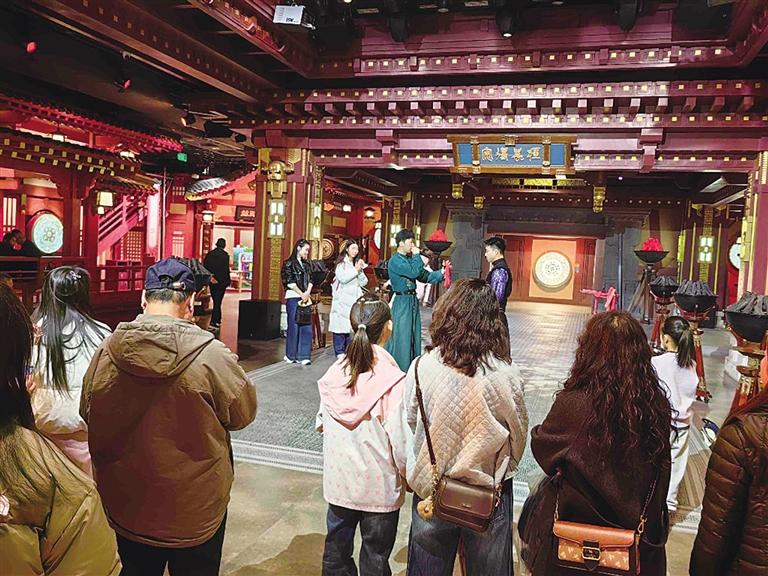 春日消費市場呈現(xiàn)蓬勃生機